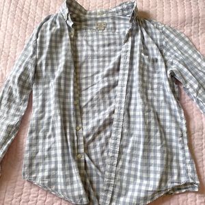 gingham button up!